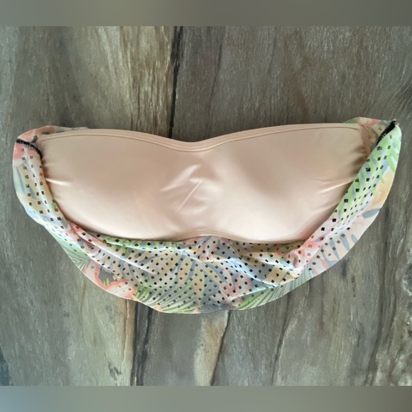 Ninety five strapless swim top - Picture 2 of 4